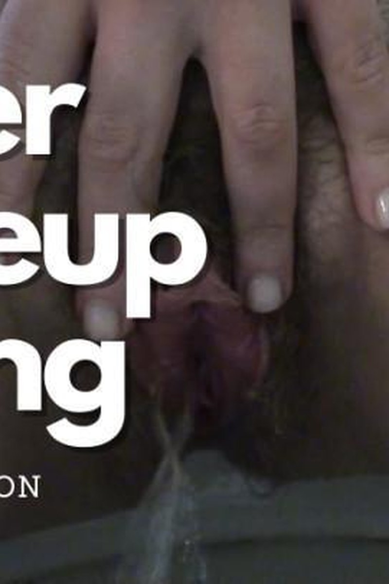 Super Closeup Peeing- 2 Pee Compilation - Screenshot 1 of 4 - Blonde Hair (Female)