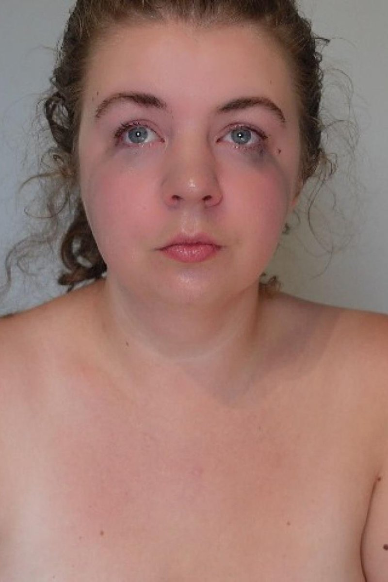 Crying - Screenshot 1 of 4 - Curvy