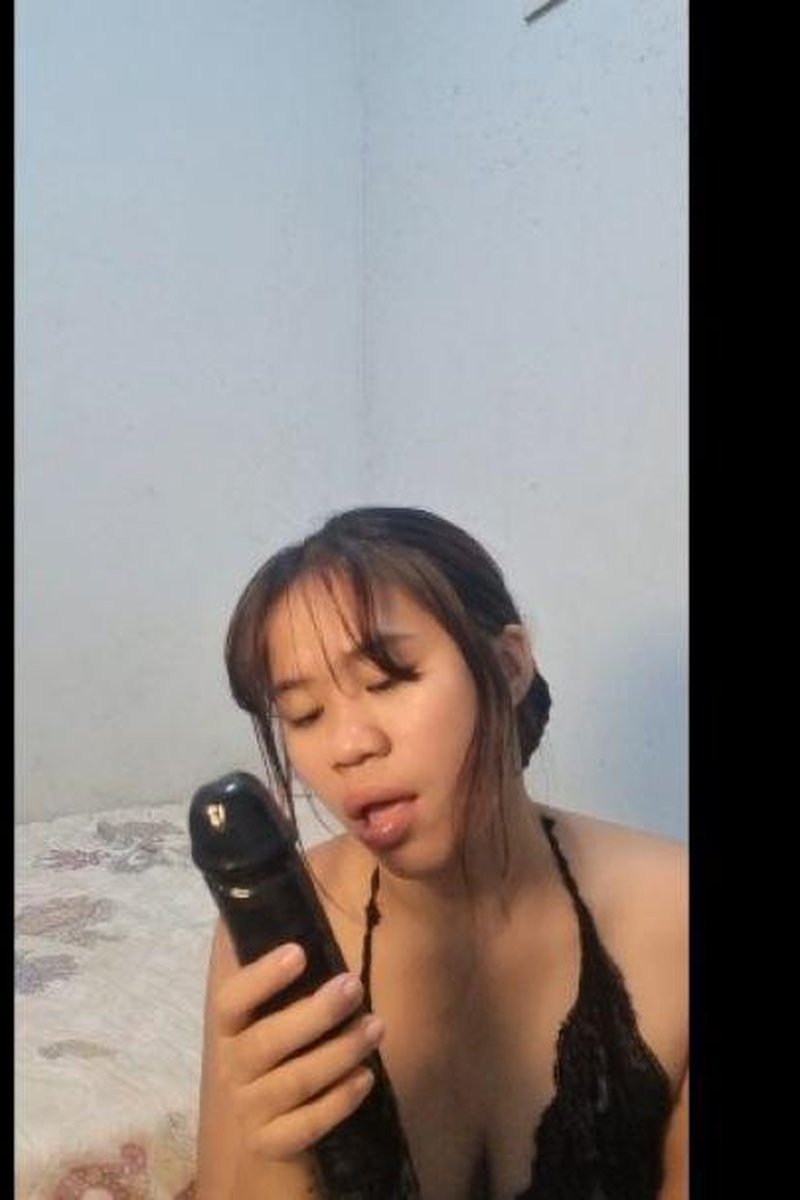 Sucking BBC - Screenshot 1 of 4 - Asian