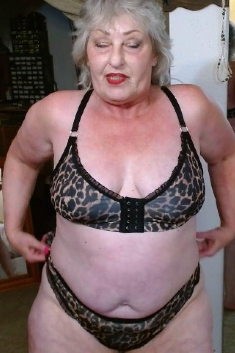 1289 September 2025 Panty Parade - Screenshot 1 of 4 - Curvy