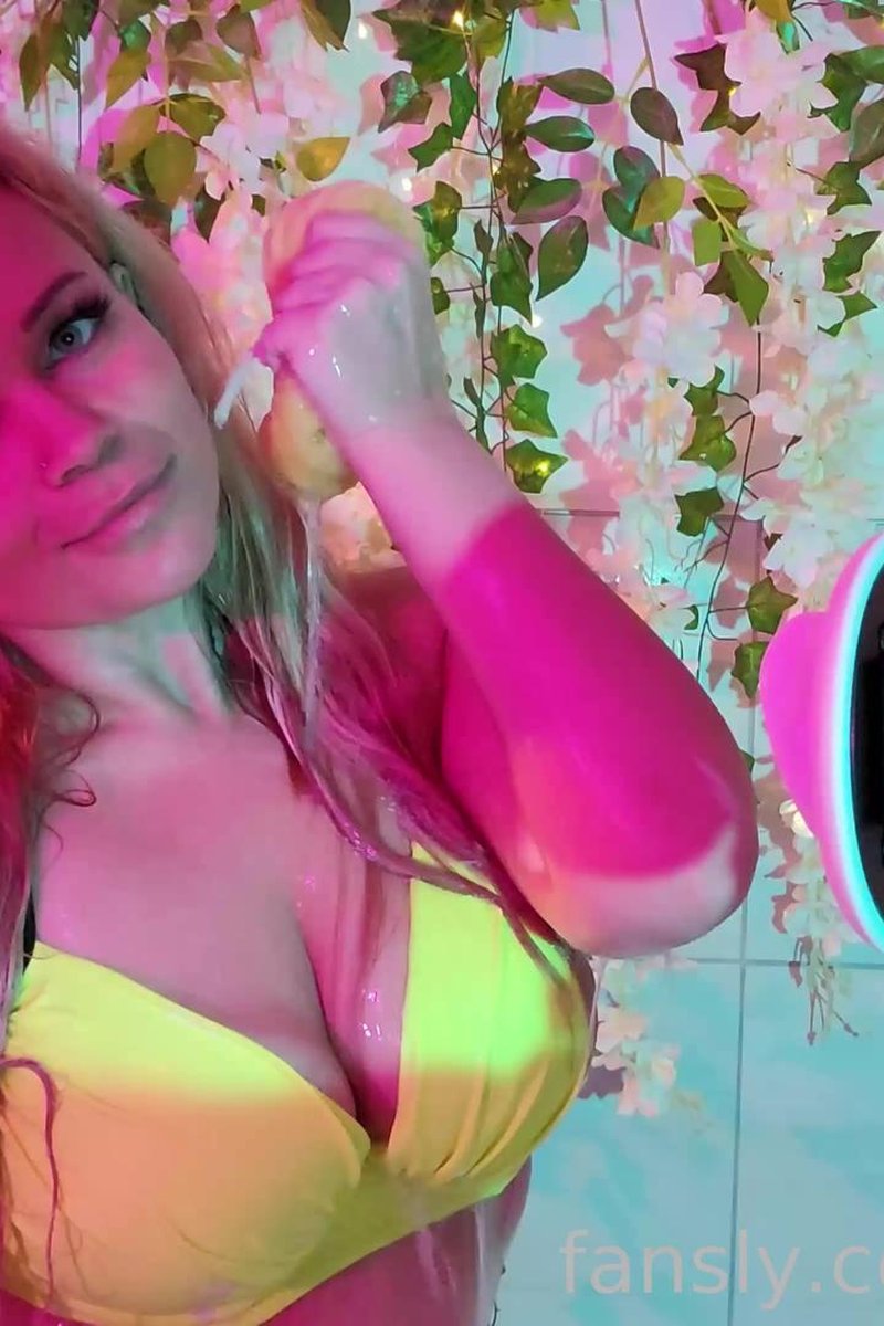 Foam Bath - Screenshot 1 of 4 - Solo
