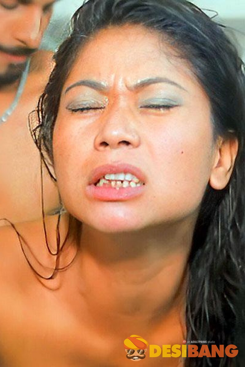 Shower Sex With Hot Desi Wife - Screenshot 1 of 4 - Asian