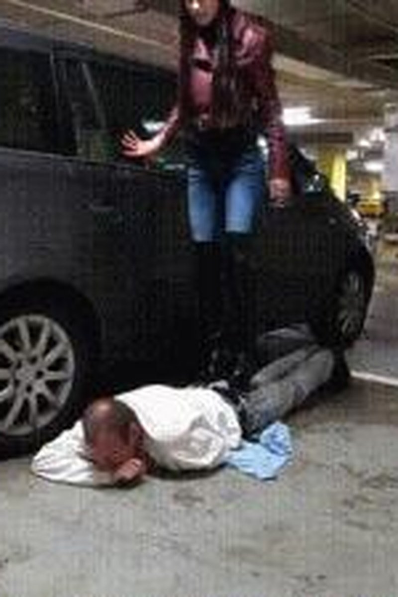 Bullying - Screenshot 1 of 4 - Babes