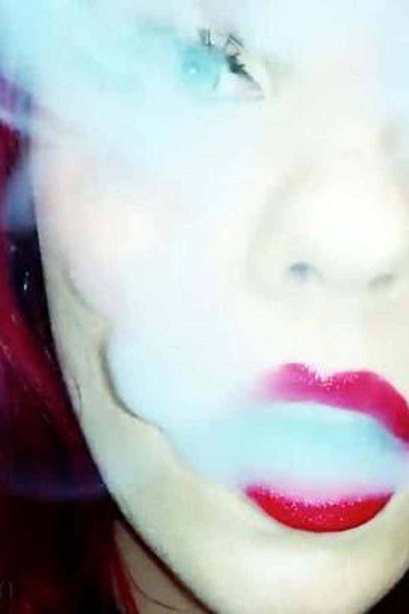 Seductive Vaping - Screenshot 1 of 4 - Face Fetish