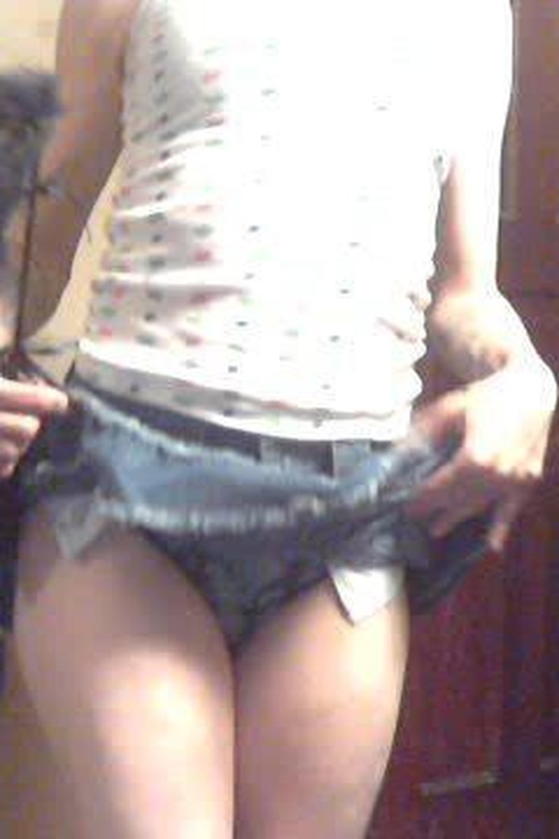 Jean Skirt Strip - Screenshot 1 of 4 - Petite Xrotic