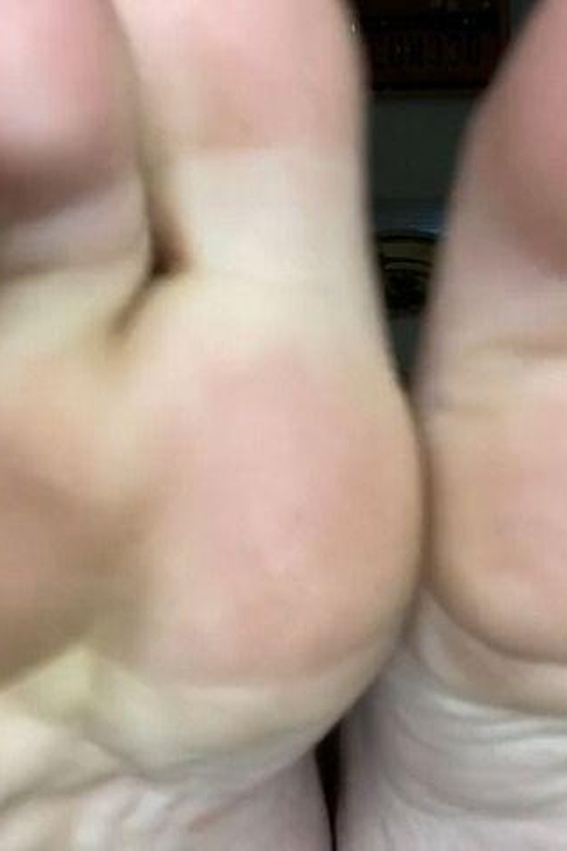 Mesmerizing Witch - Screenshot 1 of 4 - Foot Fetish