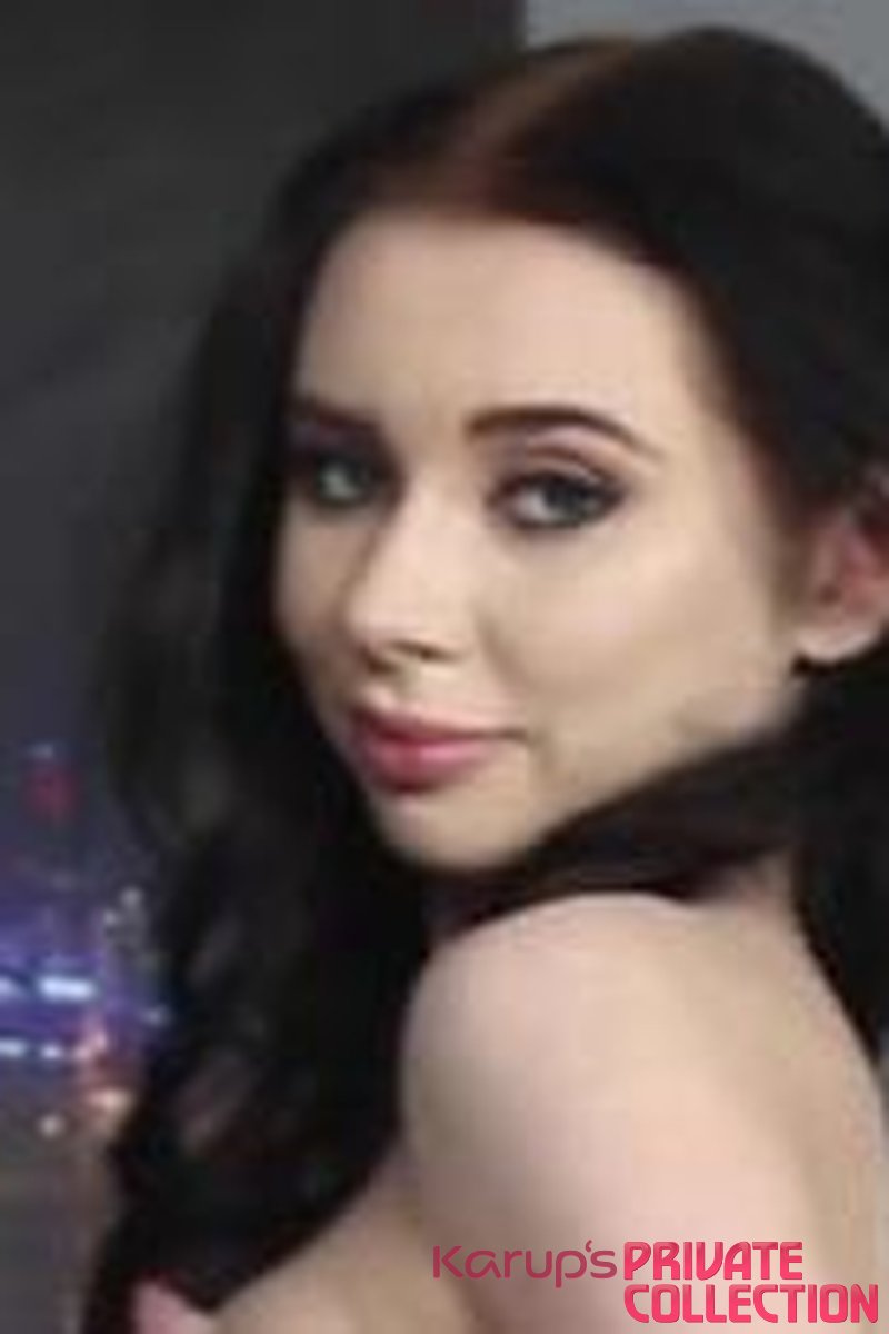 Liz - Screenshot 1 of 4 - Liz Heaven