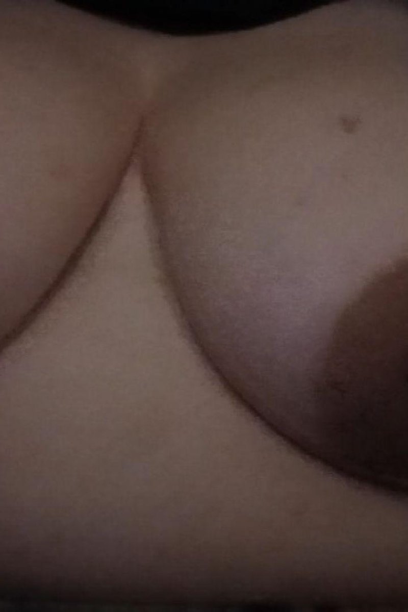 Close Up - Screenshot 1 of 4 - Bignipples