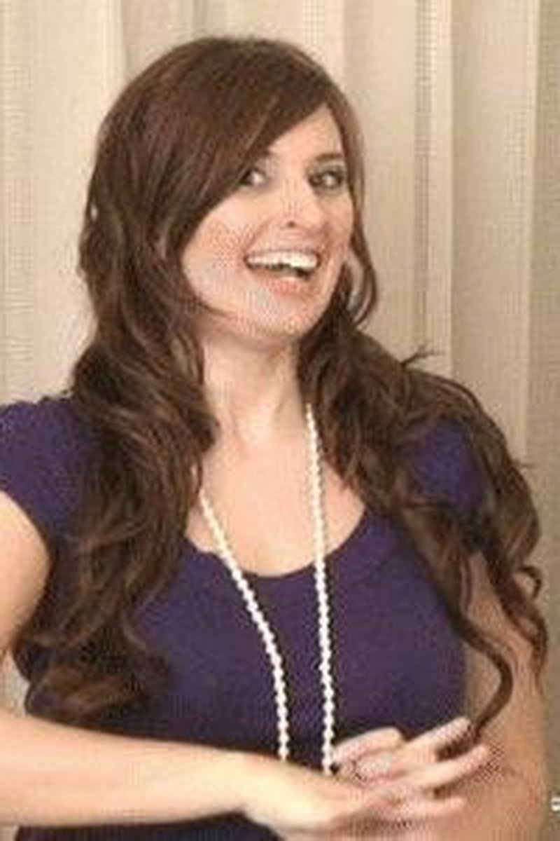 Kimberly Marvel Does Strip Ballbusting - Sd - Screenshot 1 of 4 - Femdom