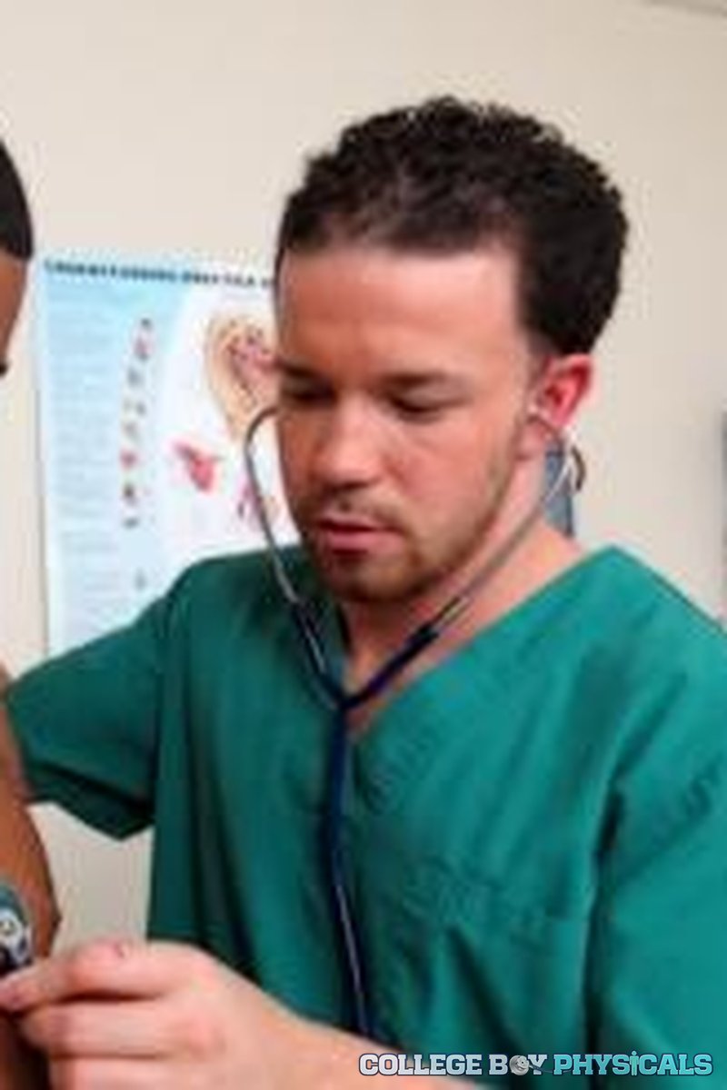 Dr Decker & Luis - Screenshot 1 of 4 - Gay