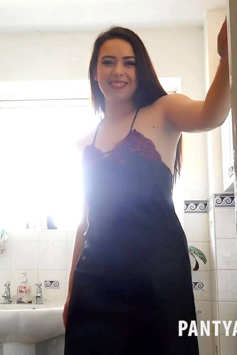 Alicia - Screenshot 1 of 4 - Bathroom