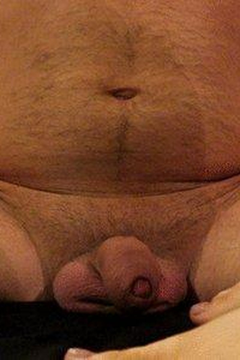 Trampling His Balls - Screenshot 1 of 4 - Amateur Ballbusting