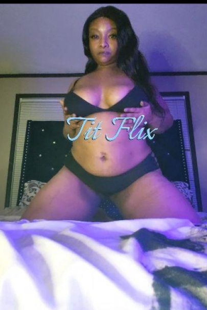 Tit Flix - Screenshot 1 of 4 - Big Tits