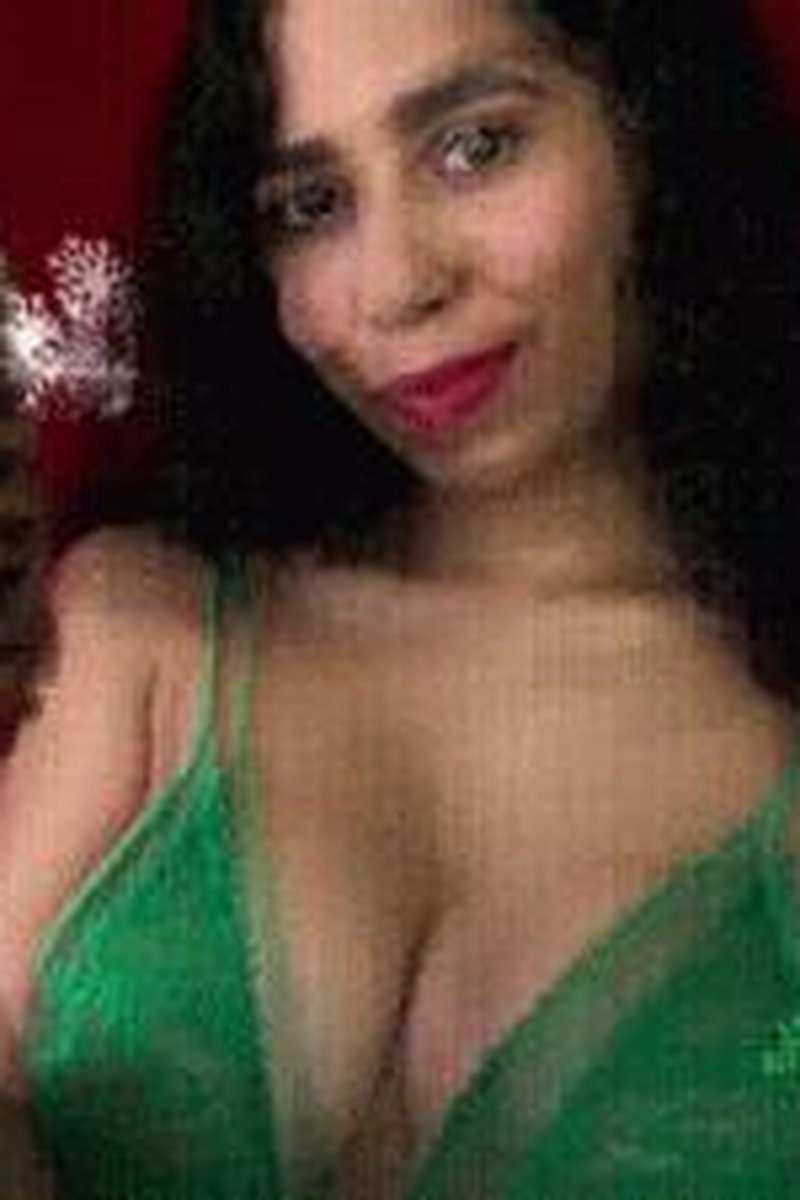 Pinecone Pindick - Screenshot 1 of 4 - Ass Worship