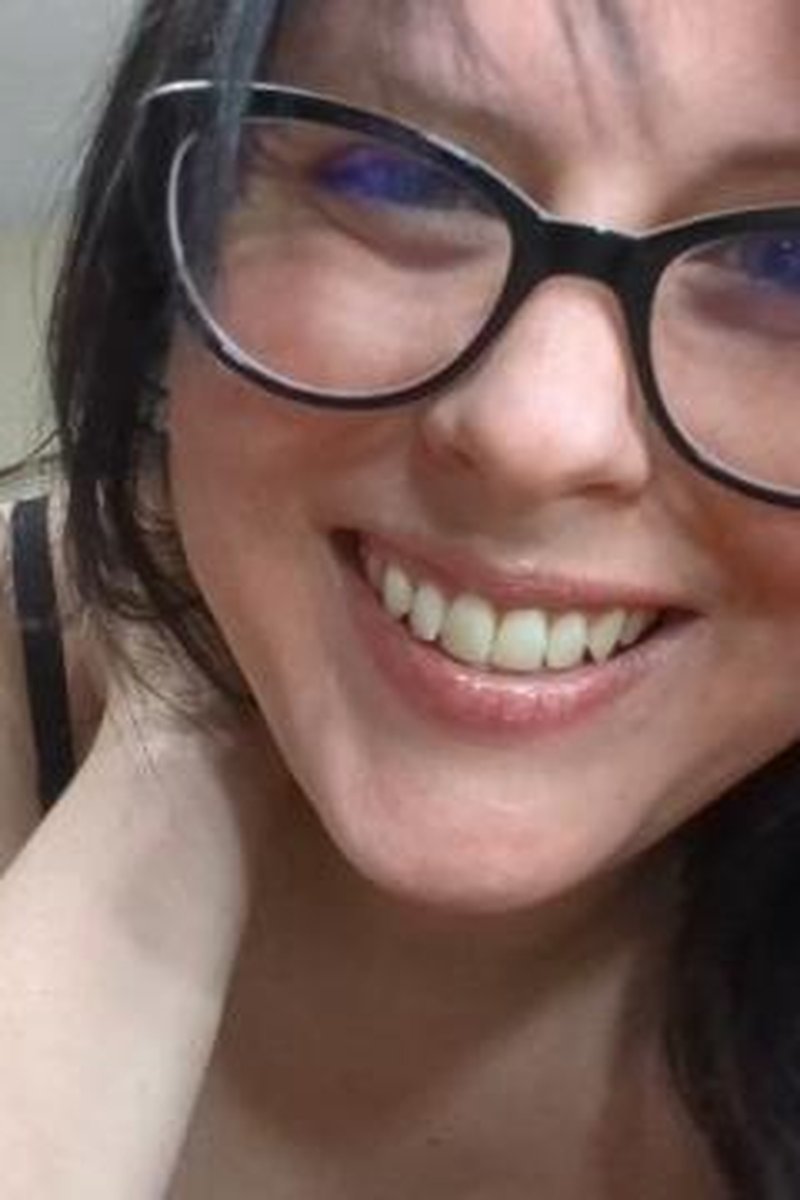 A Tiny Butt Plug - Screenshot 1 of 4 - Amateur
