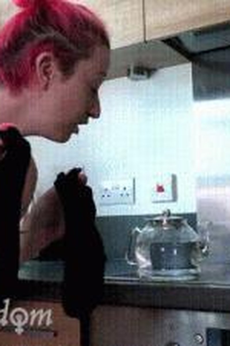 Sock Tea - Screenshot 1 of 4 - Humiliation