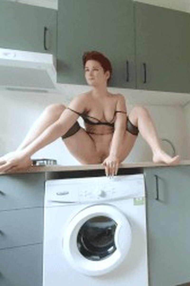 180Vr Marija Redhead Nude Photosession Backstage - Screenshot 1 of 4 - Behind The Scenes