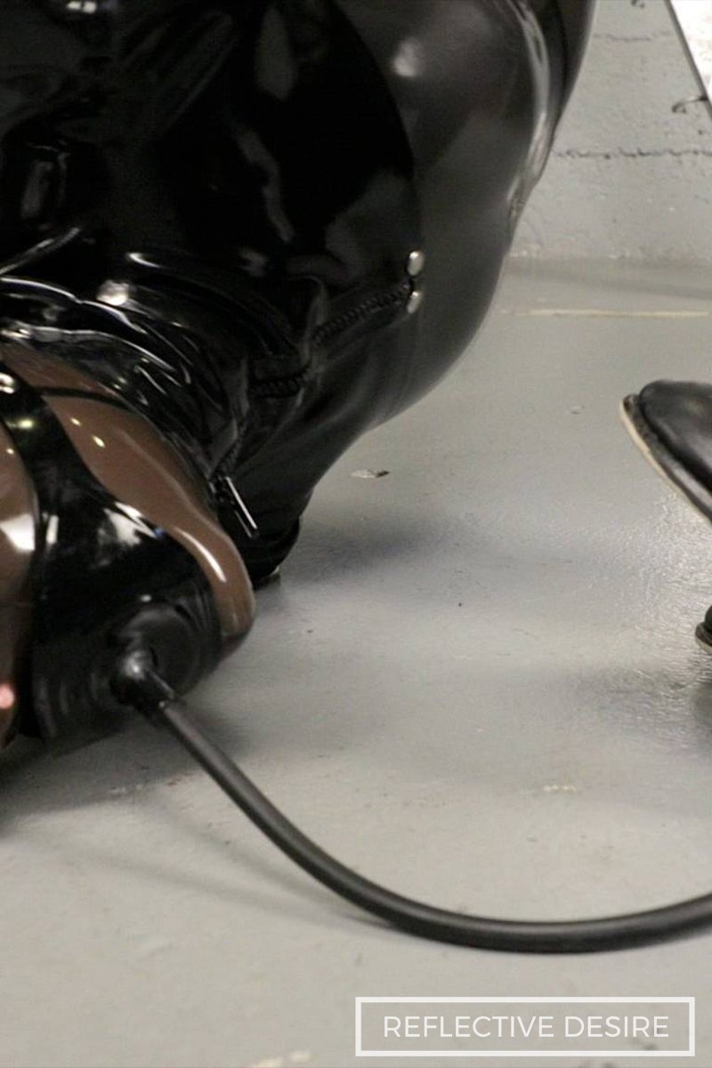 Big Catch - Screenshot 1 of 4 - Bondage