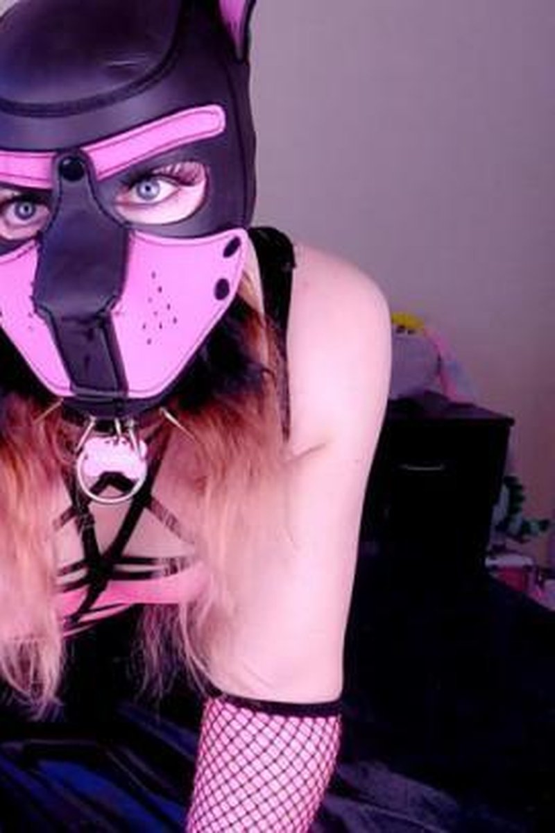 Pound - Screenshot 1 of 4 - Transgender