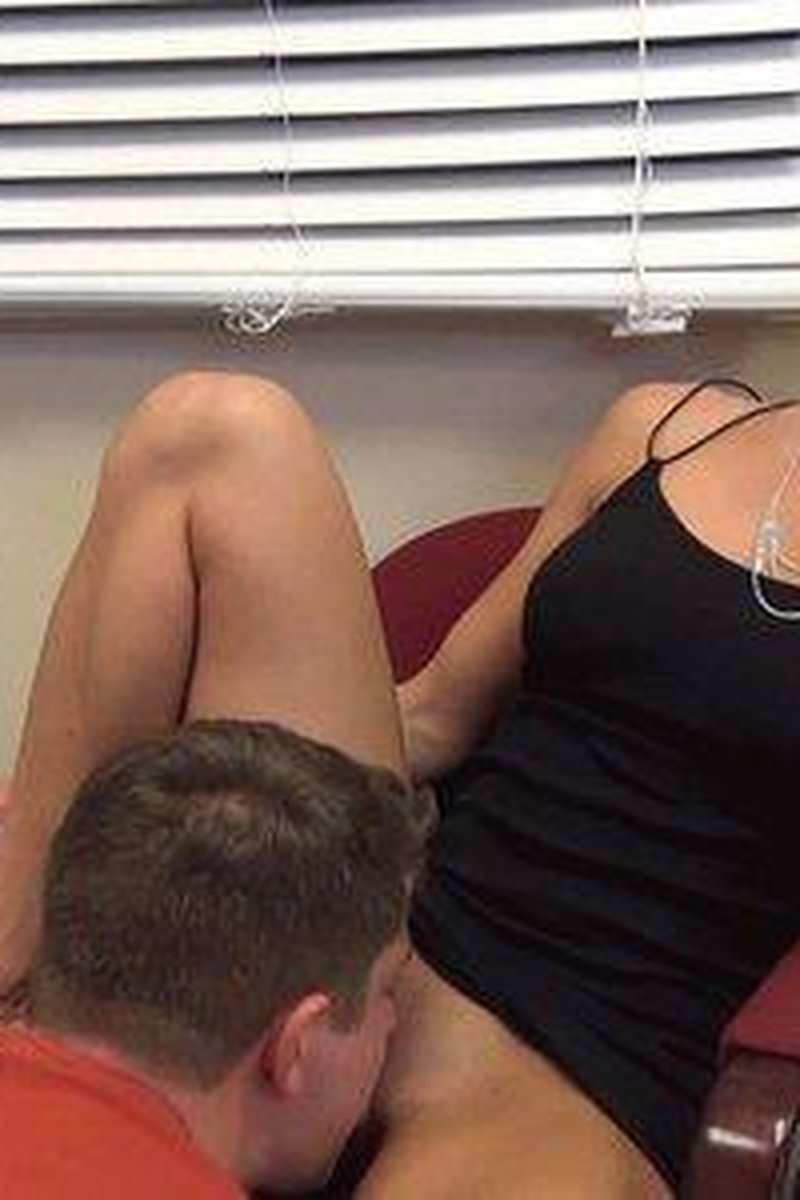 Cunt Worship Therapy Episode 3 4K - Screenshot 1 of 4 - Blowjob