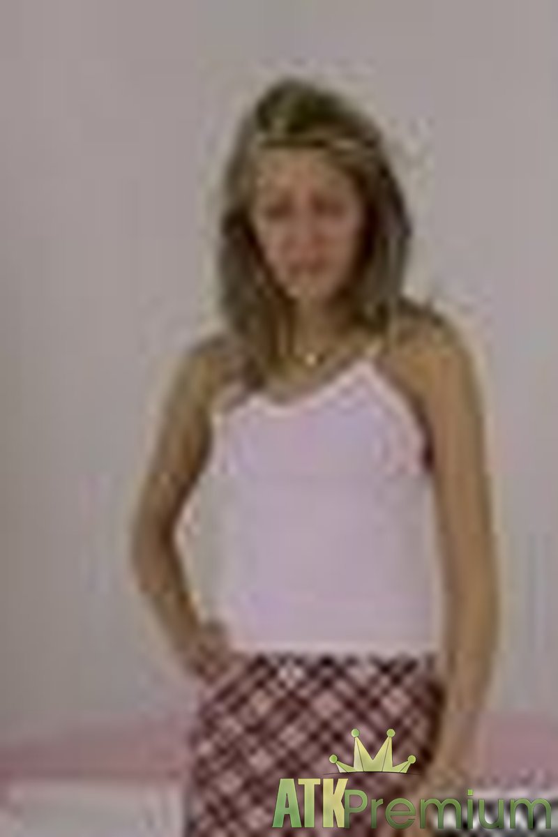 Sofie Moone - Masturbation - Screenshot 1 of 4 - Sofie Moone