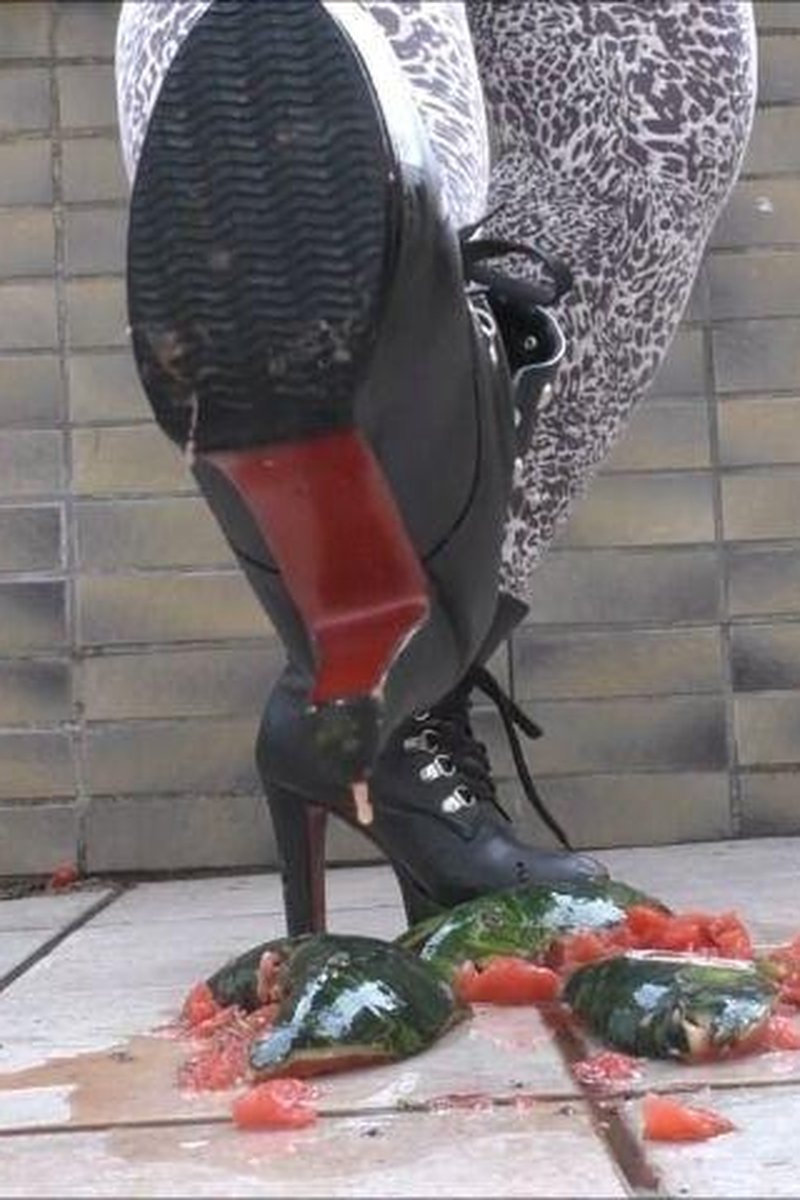 Melon Crush - Screenshot 1 of 4 - Boots