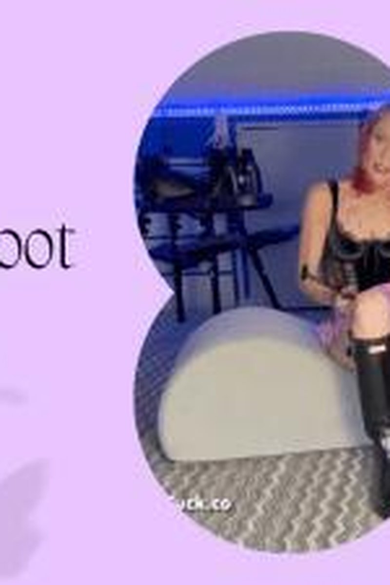 Hunter Boot Slut - Screenshot 1 of 4 - Boot Slave