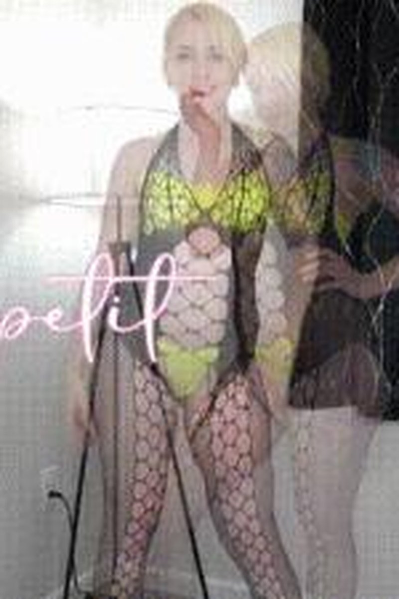 Bon Appetit - Screenshot 1 of 4 - Bisexual