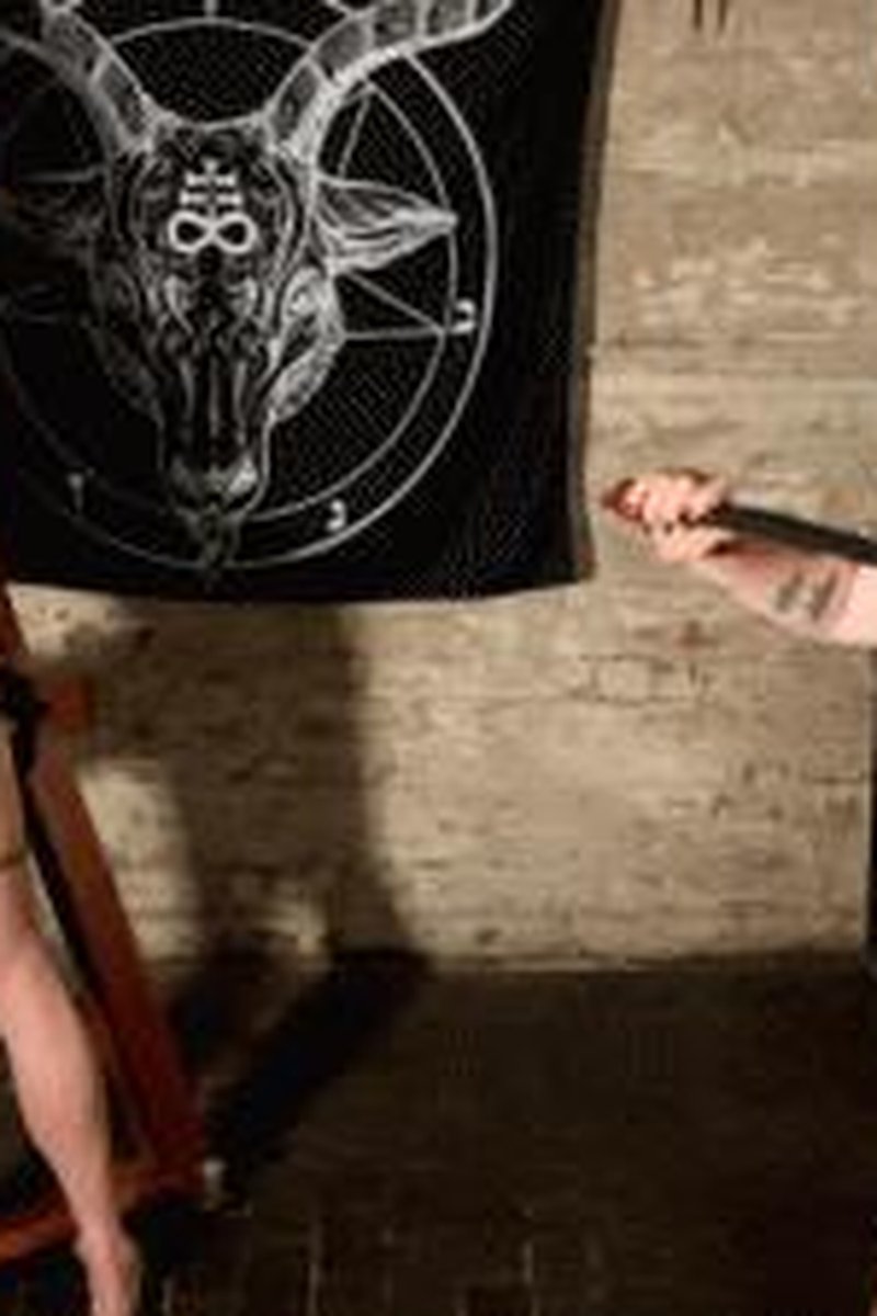 Surrender Your Soul - Screenshot 1 of 4 - BDSM