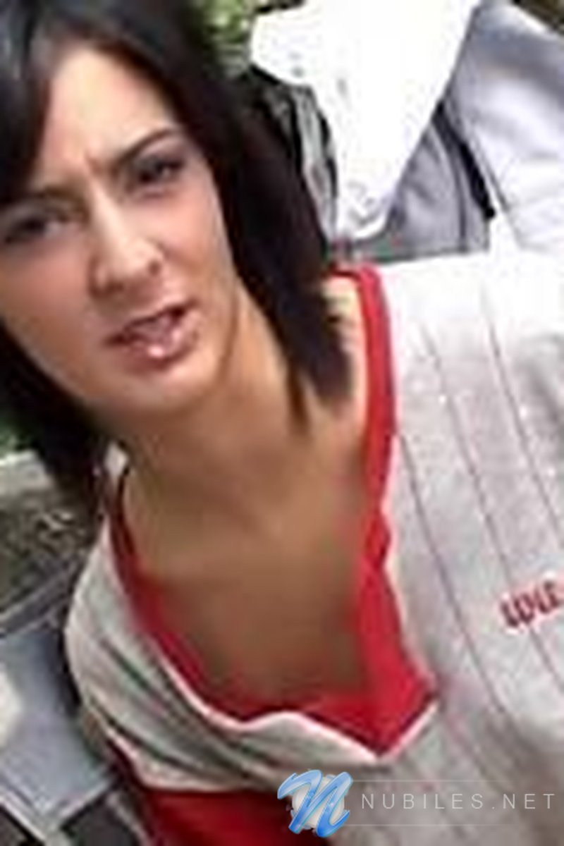 Talking - Screenshot 1 of 4 - Brown Hair