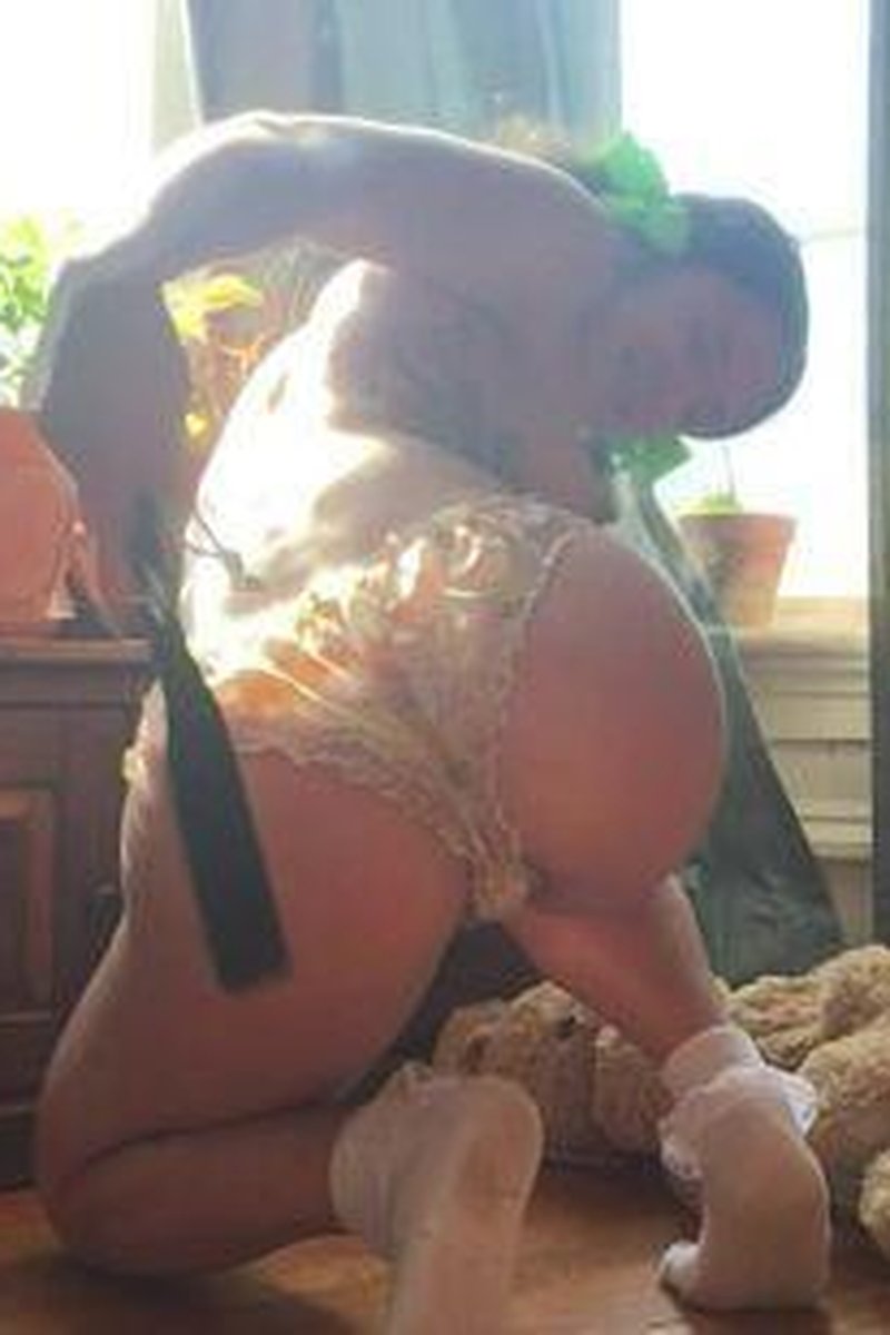 Spanked For Chicago Behavior - Screenshot 1 of 4 - Ass Fetish