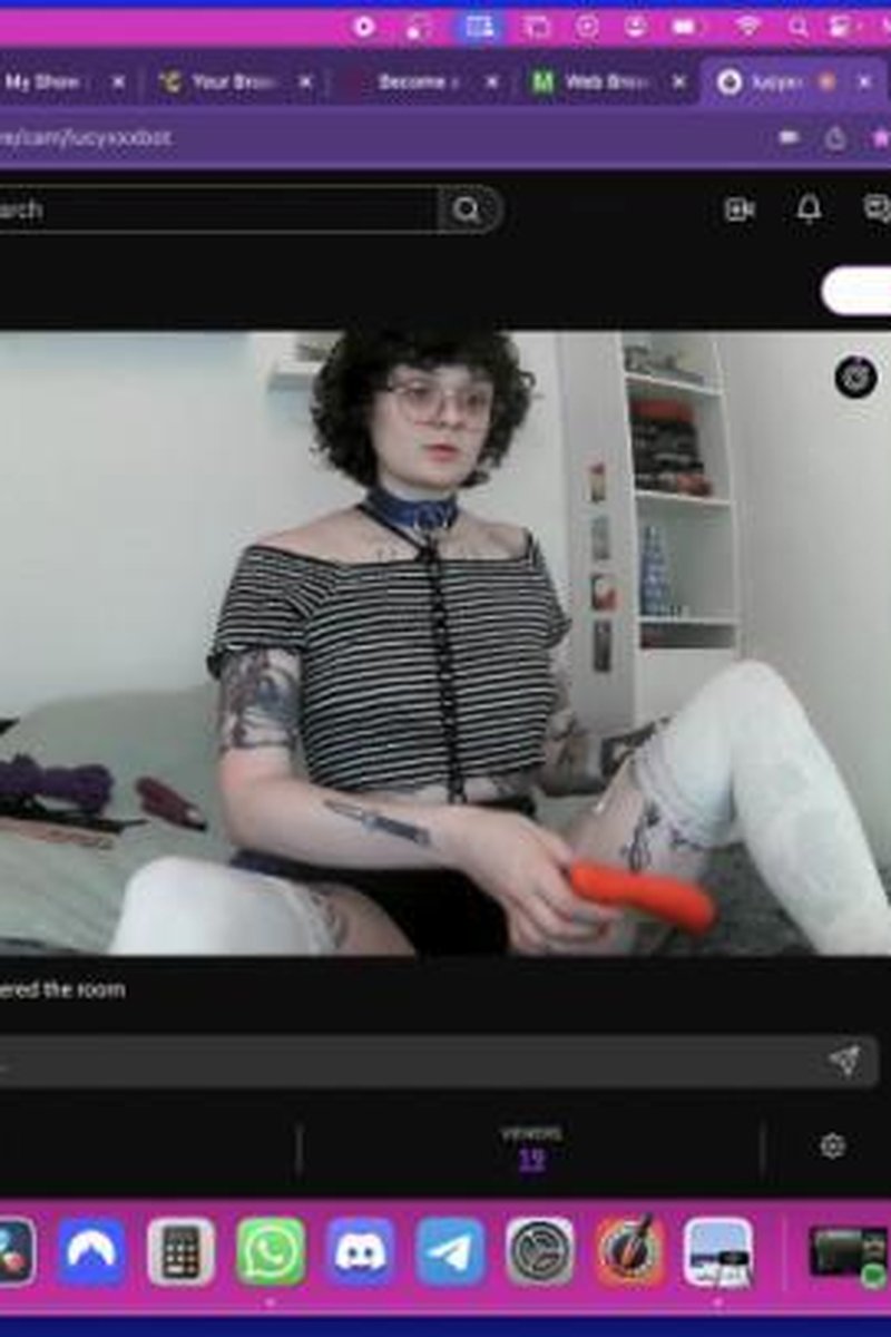 Caught Touching Myself - Screenshot 1 of 4 - Holidays