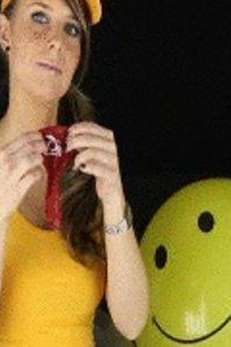 Fingernails - Screenshot 1 of 4 - Steffi
