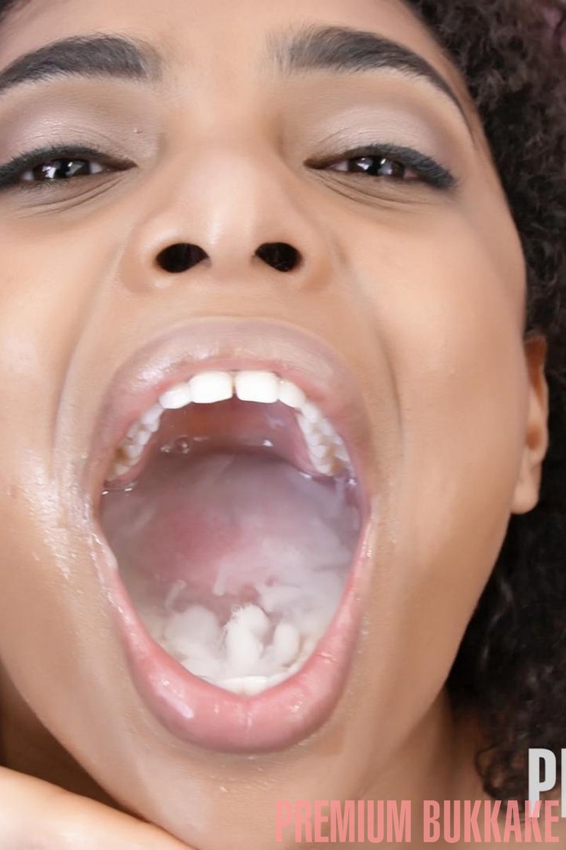 Luna Corazon - Casting - Continuation - Screenshot 1 of 4 - Bukkake