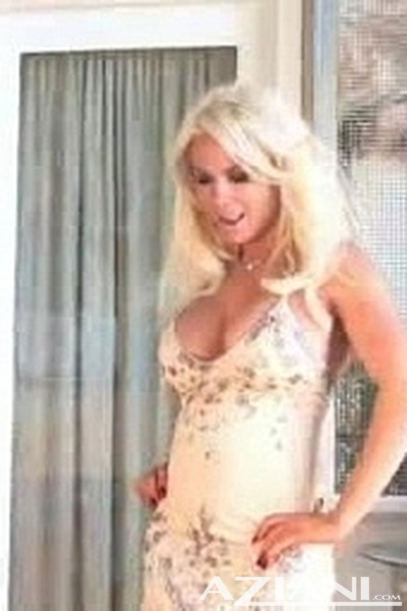 Diamond Foxxx Video 2 - Screenshot 1 of 4 - Blond Hair