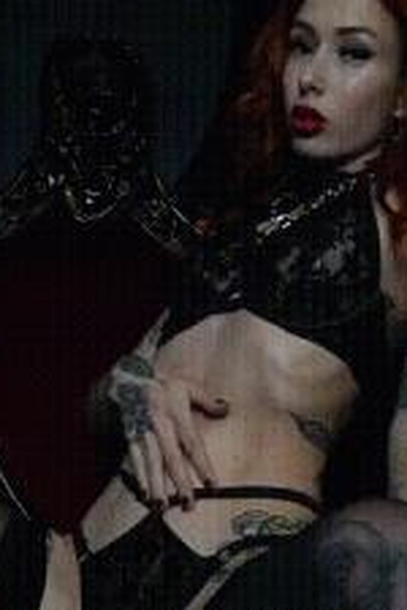 Succubus **** - Screenshot 1 of 4 - Captive