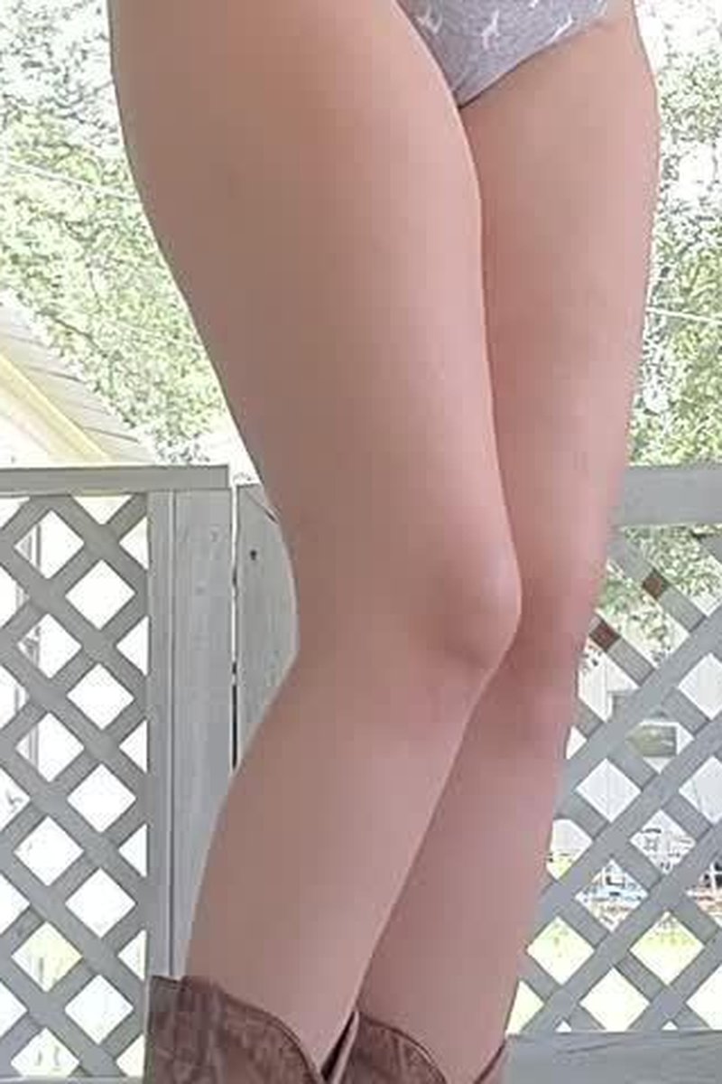 Naked Cowgirl Dancing Outside - Screenshot 1 of 4 - Boots