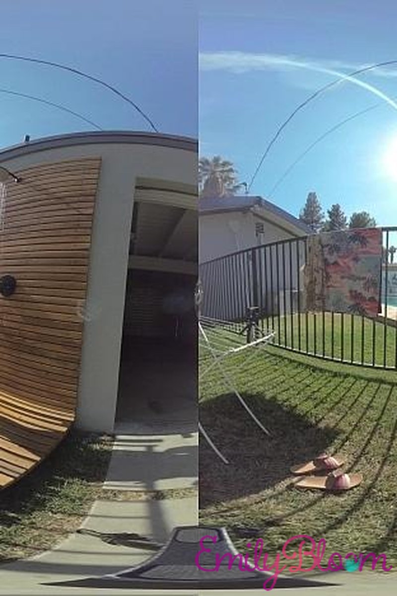 Pool Shower VR - Screenshot 1 of 4 - Big Tits