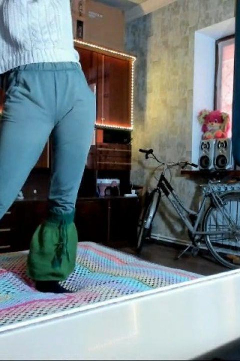 Random Show - Screenshot 1 of 4 - Clothesmaking