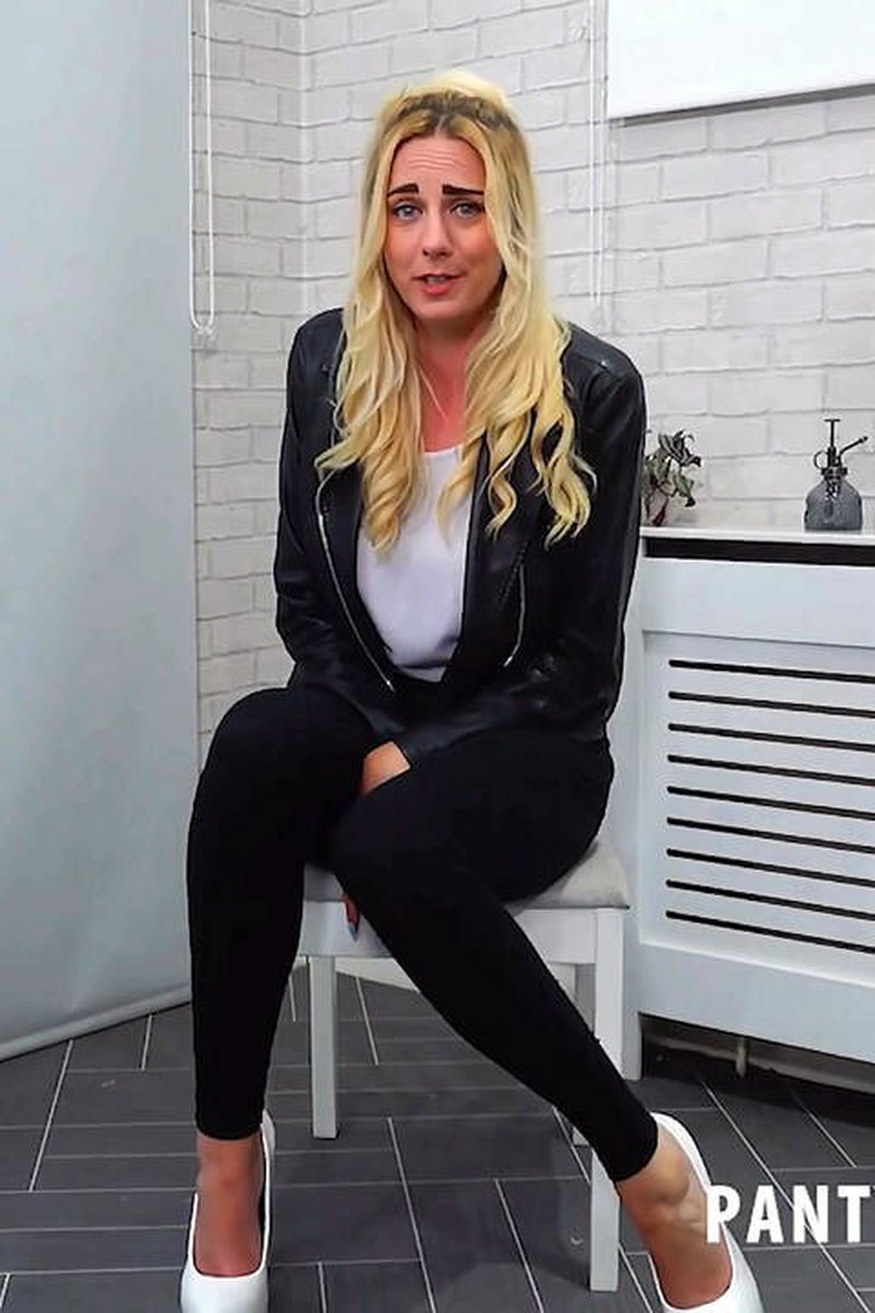 Poppy - Screenshot 1 of 4 - Black Trousers