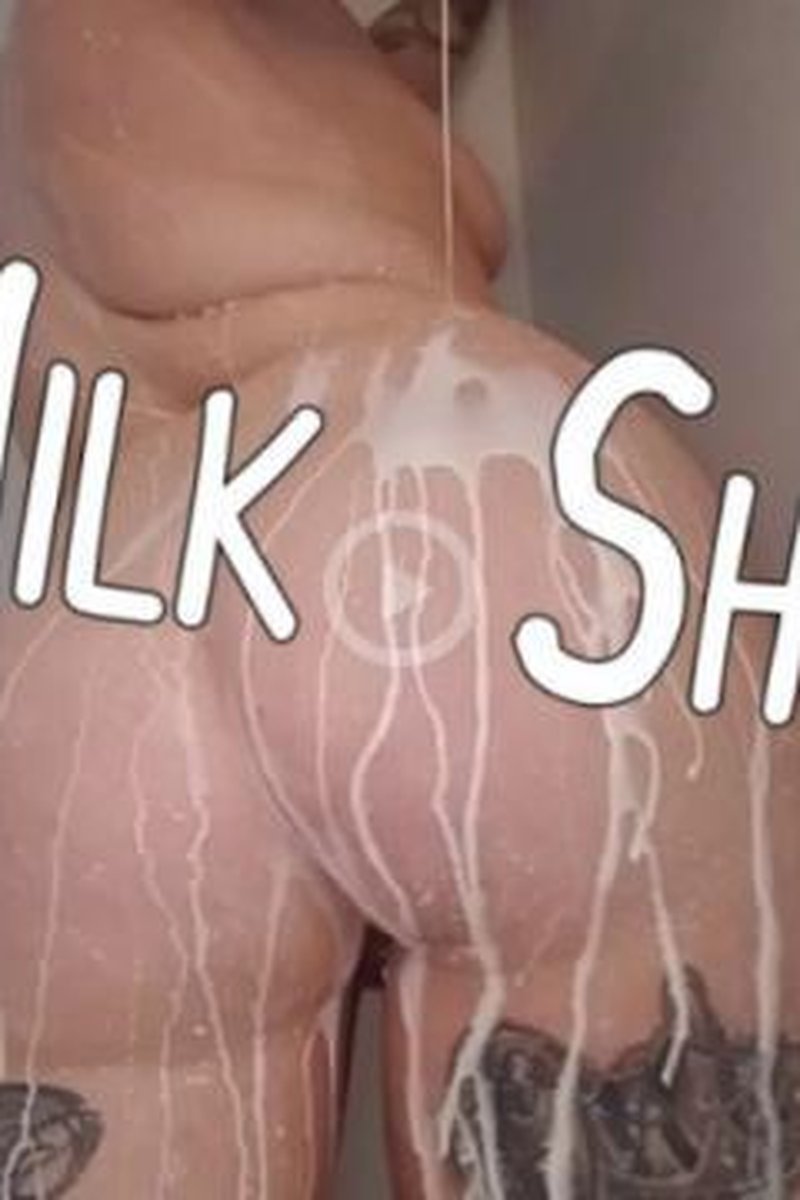 Milk Shower - Screenshot 1 of 4 - Ass Fetish