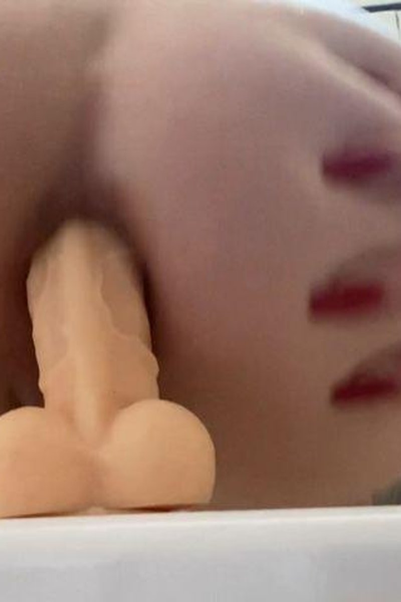 Deep Anal - Screenshot 1 of 4 - Anal