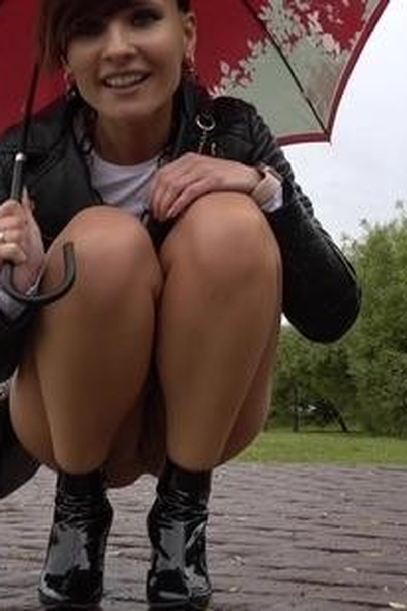 Security Guy... - Screenshot 1 of 4 - Jeny Smith