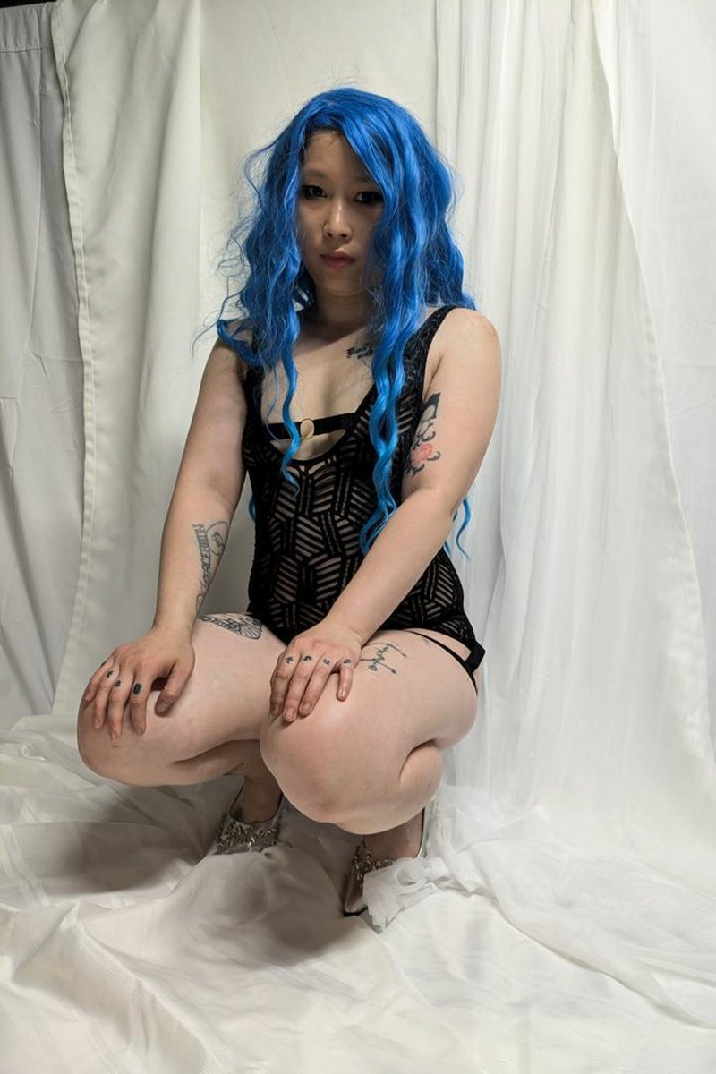 Modeling - Screenshot 1 of 4 - Asian