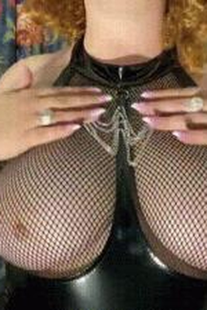 Stroke For Me Loser - Screenshot 1 of 4 - Addiction Fetish
