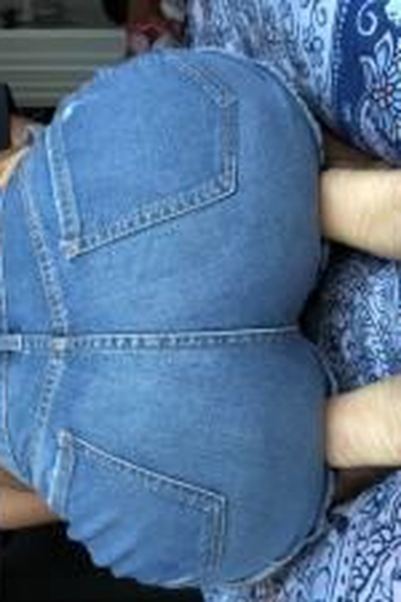Big Booty - Screenshot 1 of 4 - Ass Fetish