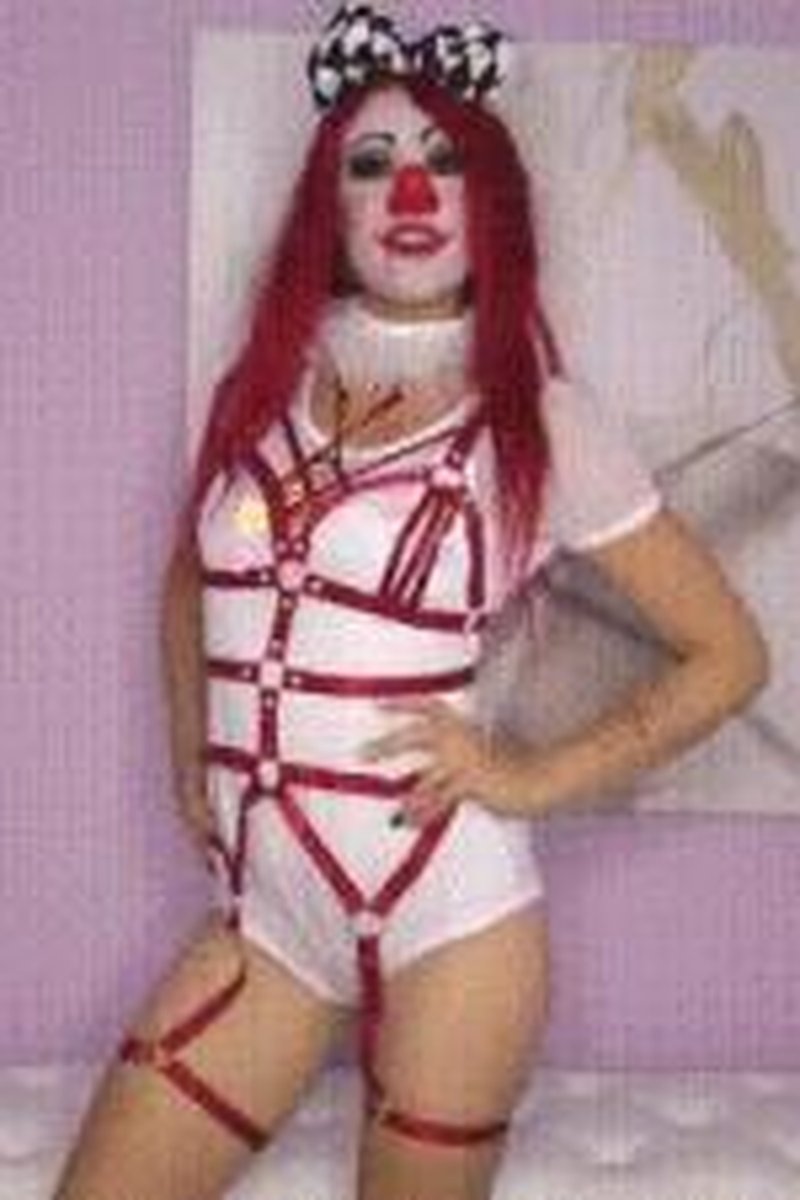 Kitzisexual - Screenshot 1 of 4 - Bitch