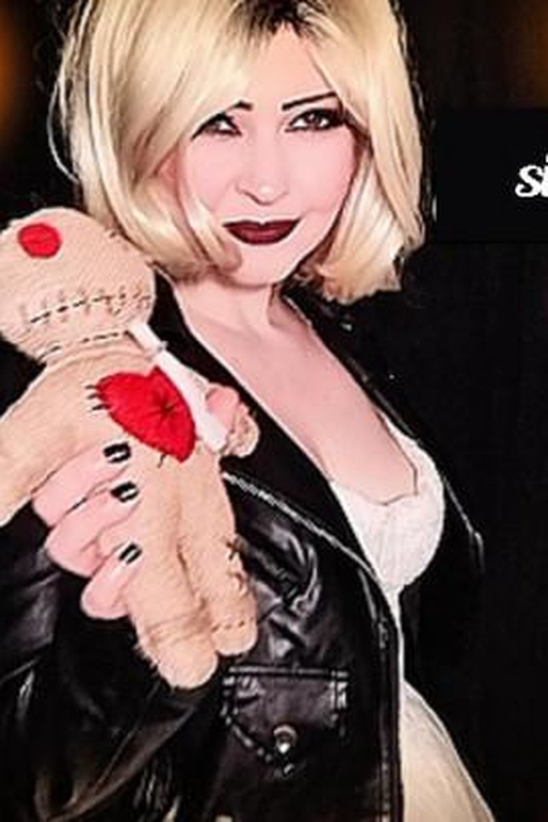 Voodoo Doll: Sissy Packaging - Screenshot 1 of 4 - Cosplay
