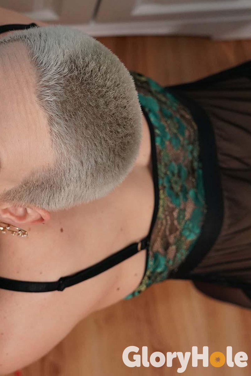 Sidra Sage - Screenshot 1 of 4 - Blond Hair