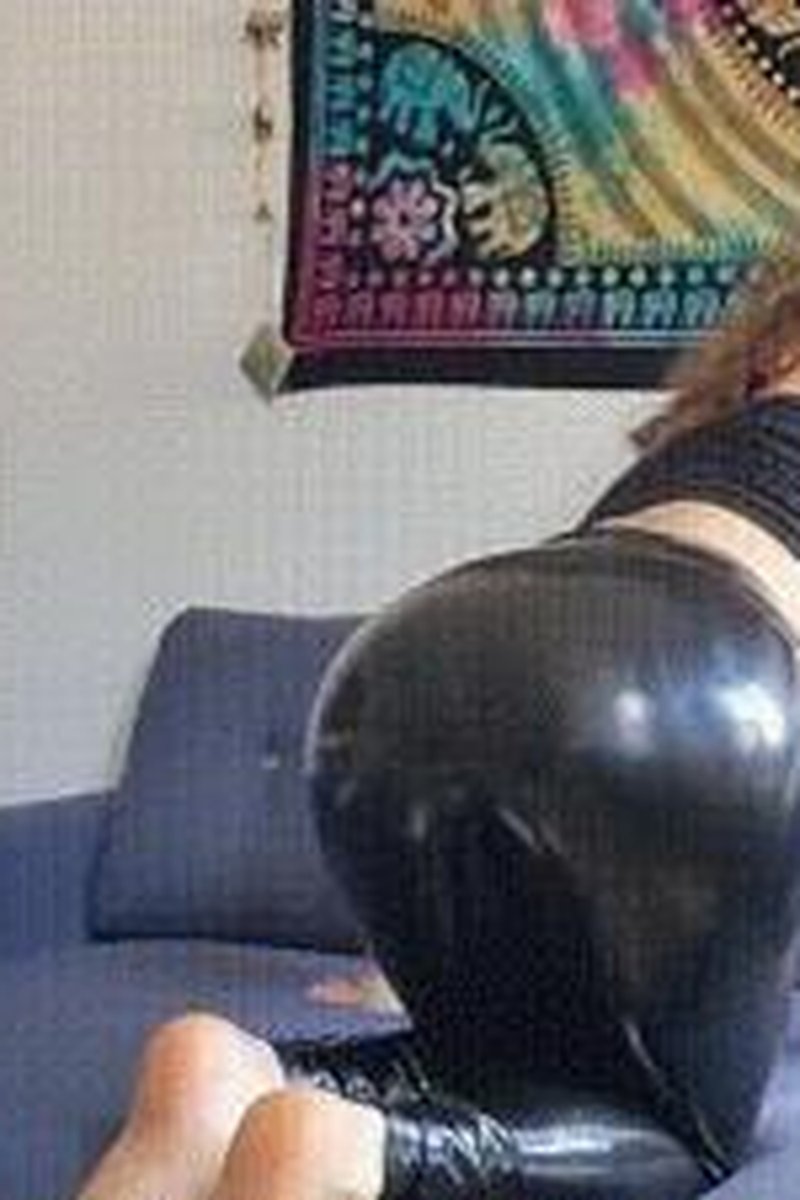 PVC Sucht - Screenshot 1 of 4 - Ass Worship